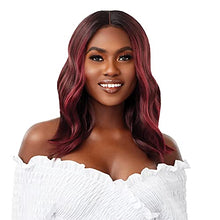 Load image into Gallery viewer, Outre Lace Front Wig - Everywear - Every8