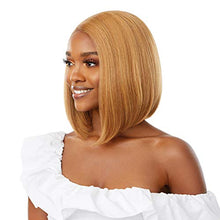 Load image into Gallery viewer, Outre Lace Front Wig - Everywear - Every2
