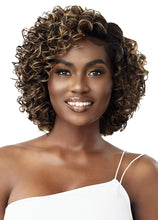 Load image into Gallery viewer, Outre Lace Front Wig - Everywear - Every24

